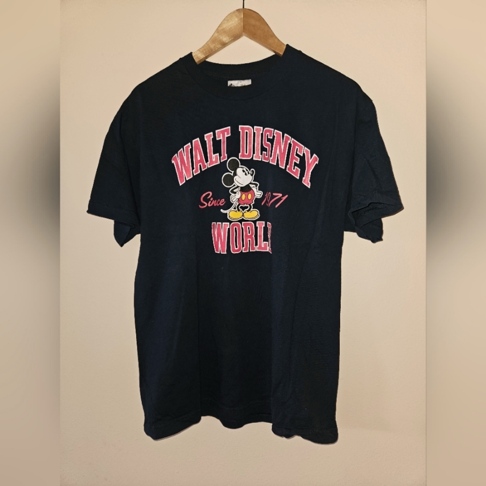 Vintage ✨️Walt Disney World Tee